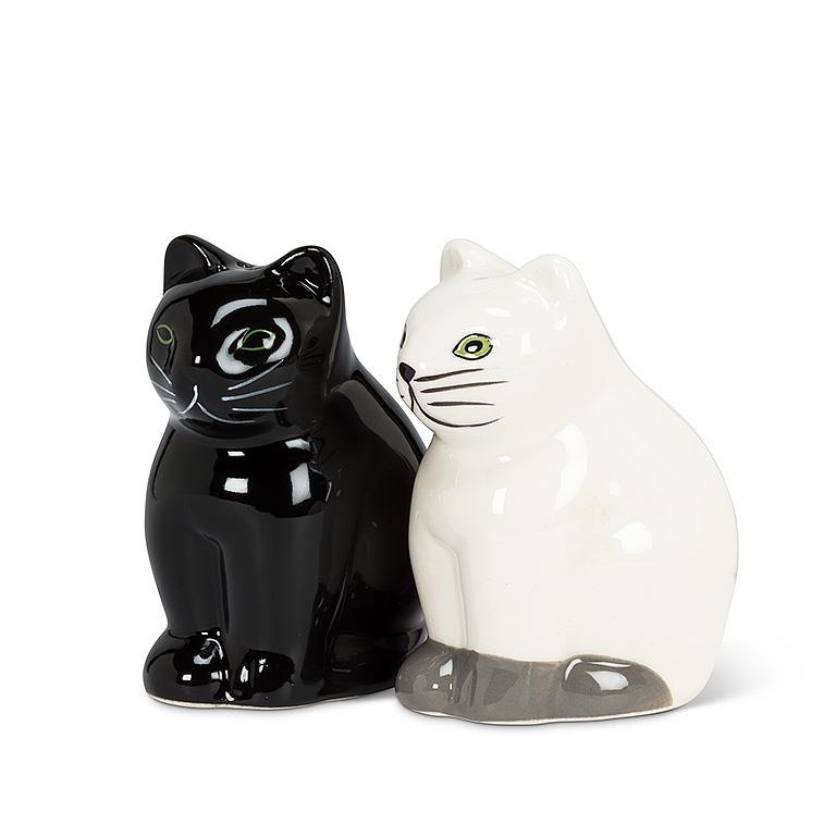 Sitting Cats Salt and Pepper