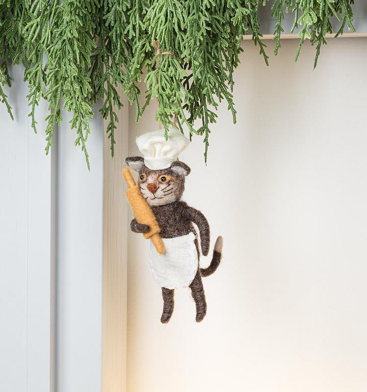 Baker Cat with Rollingpin Ornament
