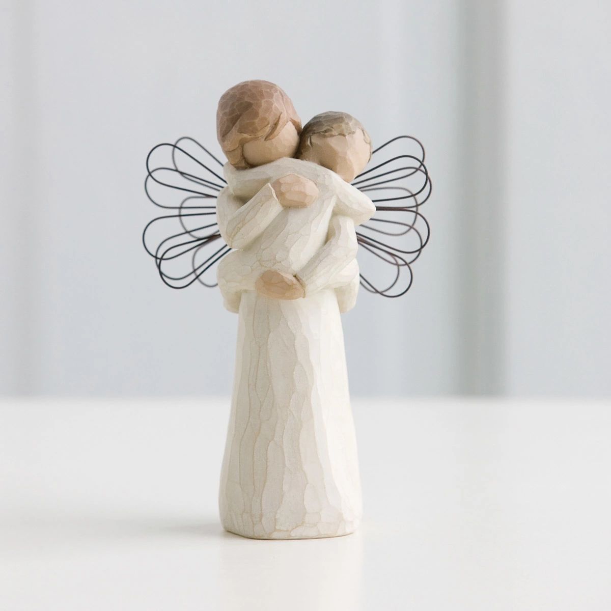 Willow Tree: Angel's Embrace