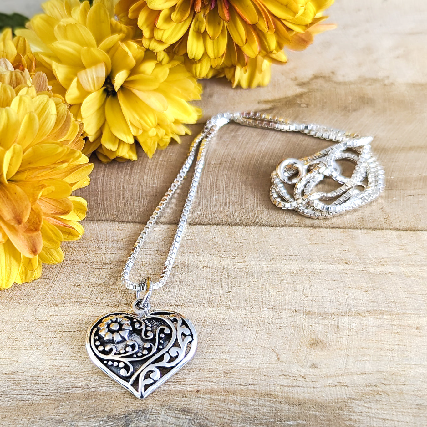 Floral Design Heart Pendant