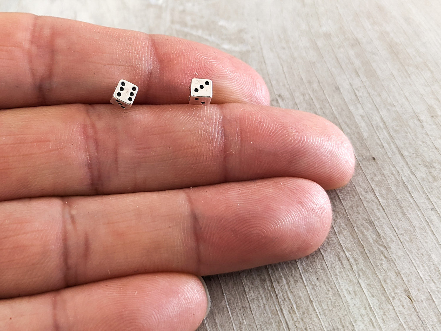 DICE EARRING