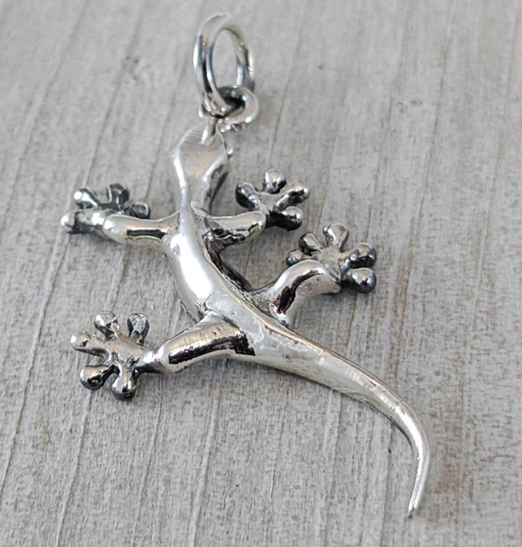 3D Gecko Pendant