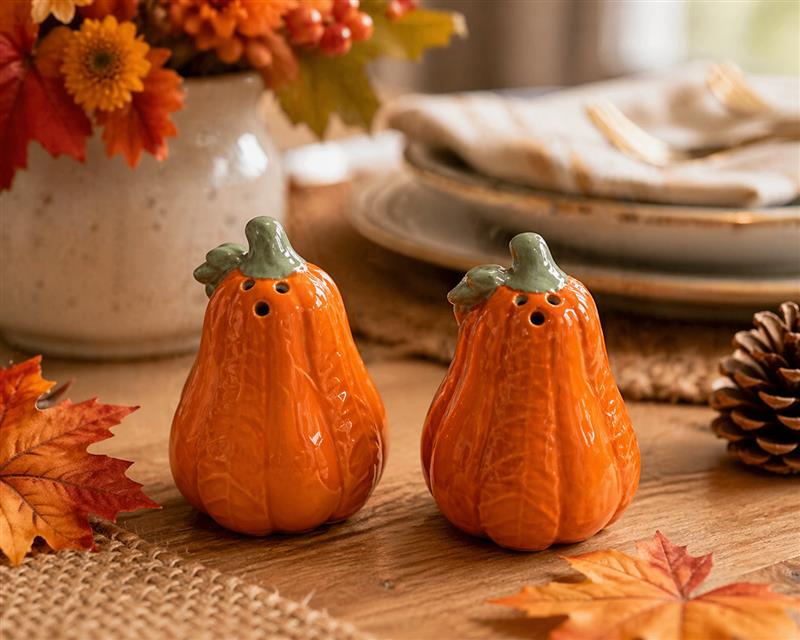 Pumpkin Salt & Pepper Shakers