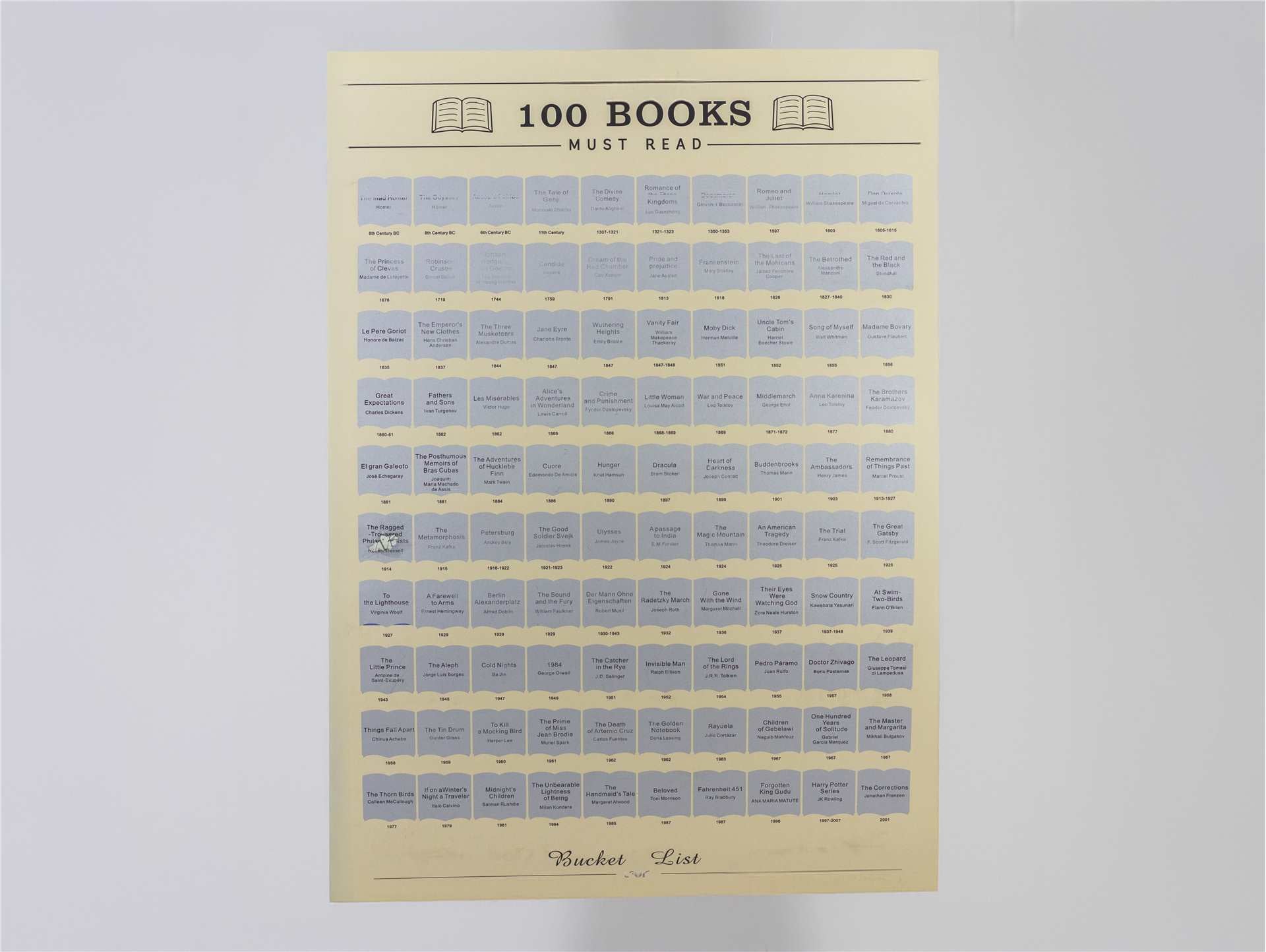 Scratch Off Bucket List: 100 Books