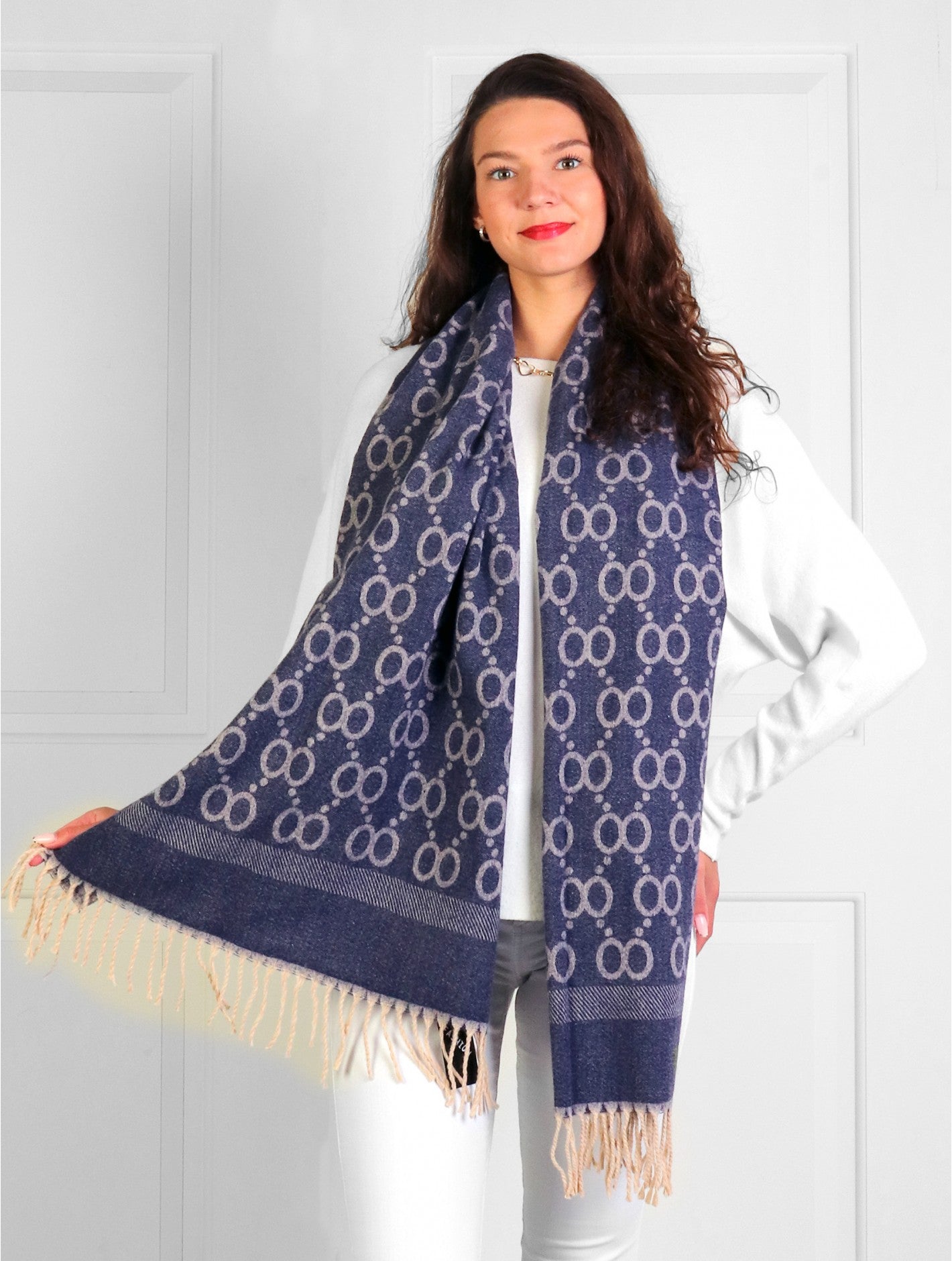 Double Loop Pattern Cashmere-like Scarf